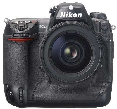 Nikon D 2 X s - Gehaeuseansicht von vorn